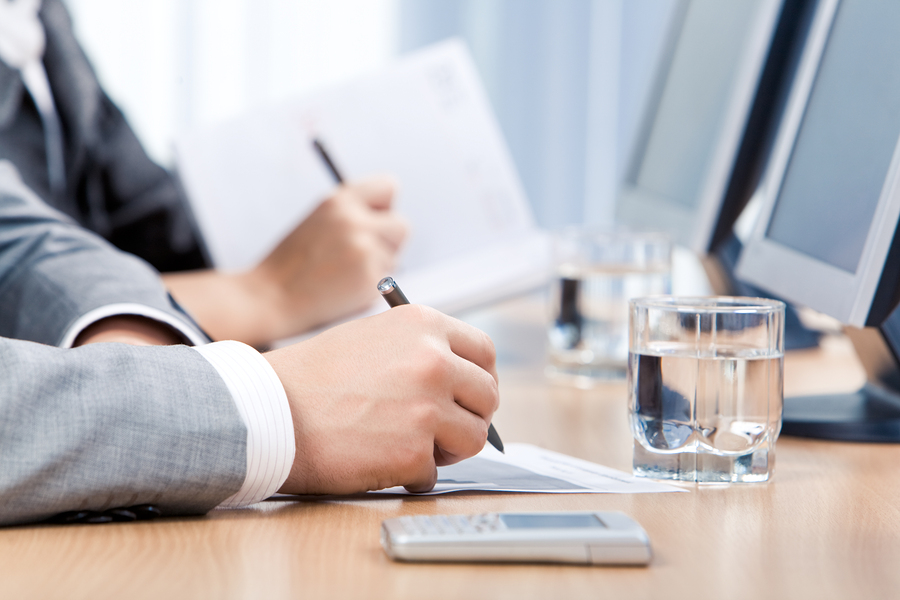 8 motivos para ter uma garrafinha de água no trabalho